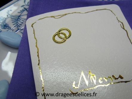 Menu mariage avec alliances or