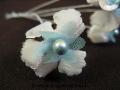 Fleur Maya avec perle pour décoration de tulle de dragées Bleu ciel