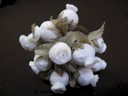Lot de 29 boutons de rose pour déco composition de dragées