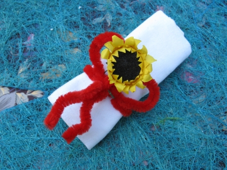 Fleur de tournesol pour décoration de contenants dragées et déco de serviette