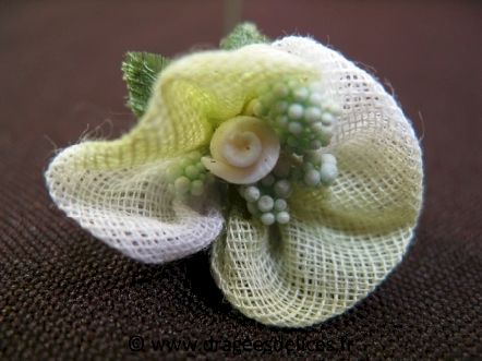 Lot de 25 fleurs Coralie pour déco de mariage baptême et communion : Lot pas cher de fleurs vert menthe pour décoration et scrapbooking