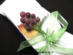 Lots de 10 grappes de raisin pour déco de serviette Rouge