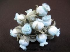 Bouton de rose pour décoration de tulles mariage baptême et communion Bleu ciel