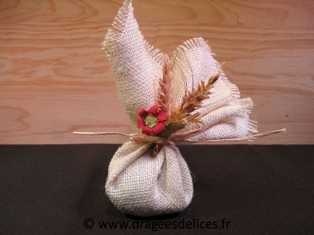 Fleur soleil d´or pour décoration de tulle mariage baptême et communion