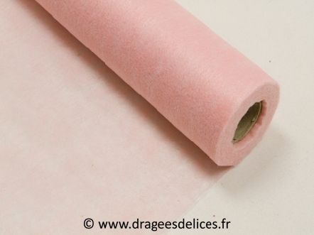 Chemin de table en intissé
