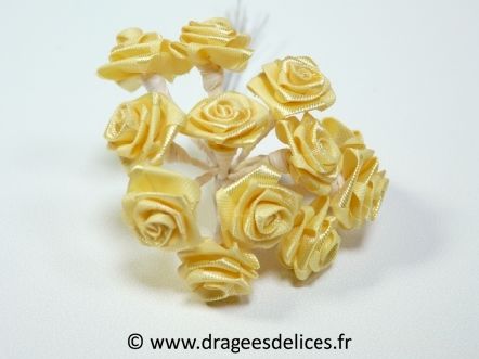 Fleur mini rosette ourlée pour décorations de tulles et boites de dragées : Fleur mini rosette ourlée jaune clair pour décorations de tulles et boites de dragées