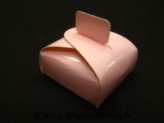 Boite de dragées carrée pour baptême garçon ou fille Rose