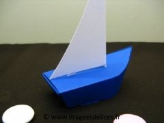Boite voilier pour dragées de baptême collection marins Bleu