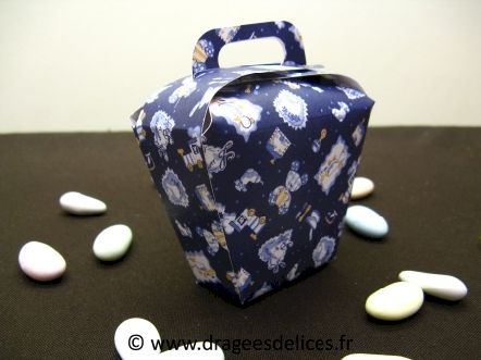 Panier baptême collection univers de bébé à garnir de dragées
