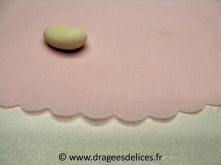 Tulle en coton pour thème nature à bord festonné : Tulle coton pour dragées rose
