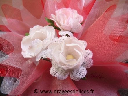 Fleur en coton pour décoration de mariage, baptême et communion