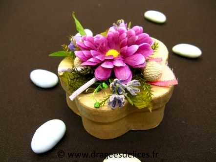 Boite fleur pour mariage baptême et communion : Boite pour dragées en promo