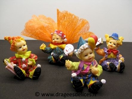 Clown en résine pour baptême garçon ou fille et collection