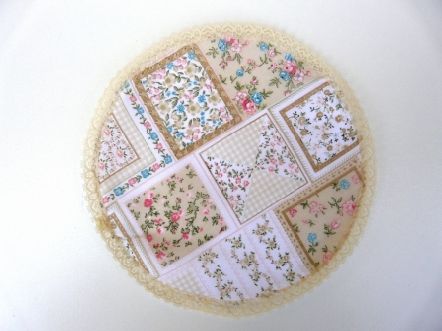Tulle en coton avec imprimé fleur et bord en dentelle
