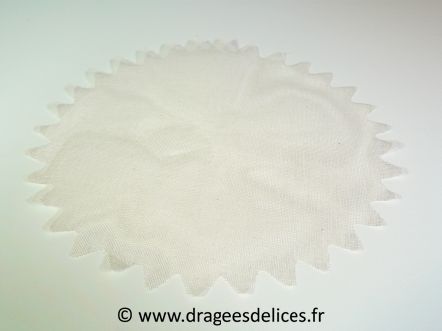 Tulle canevas pour dragées avec bord pointe