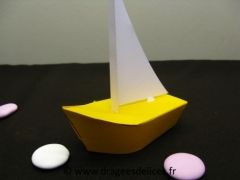 Boite voilier pour dragées de baptême collection marins Jaune