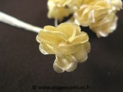 Fleurette pour décoration de mariage, baptême ou communion Jaune pale