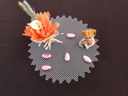 Tulle à dragées nid d´abeille en coton bords en pointe : Tulle à dragées nid d´abeille en coton bords en pointe