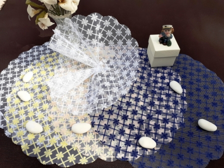 Rond de tulle floqué pour dragées avec des petites fleurs