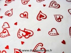 Chemin de table en organza avec motifs coeur Rouge