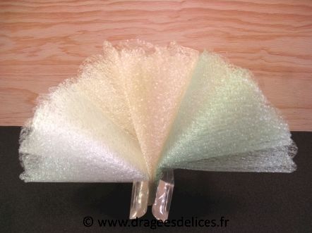 Lot de 33 tulles pour dragées en maille brillante
