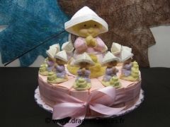 Gâteau à garnir de dragées ou de bonbons baptême fille Lulu à la plage Rose