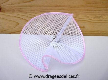 Tulle à dragées nid d′abeille en coton avec bord satin : Rond de tulle dragées bord satin rose