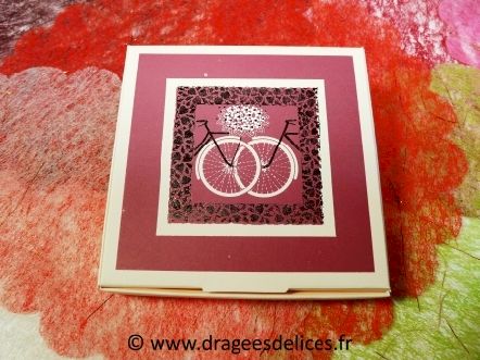 Boite carrée pour mariage collection vélo : Boite à dragées avec dorure à chaud pour mariage