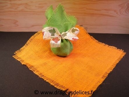 Lot de 14 tulles carré en toile de jute pour thème nature : Tulle à dragées carré toile de jute orange