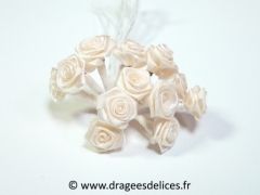 Fleur mini rosette ourlée pour décorations de tulles et boites de dragées Ivoire