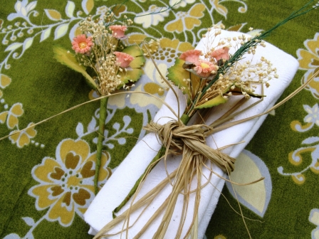 Bouquet de fleurs avec gypsophile pour décoration naturelle