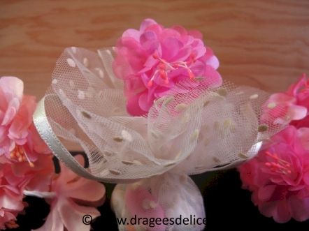 Fleur ouverte pour décoration de tulle à dragées 