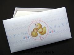 Boite rectangulaire poussins câlin pour baptême 
