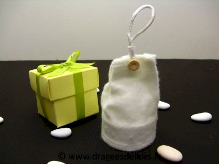 Sac en velour pour cérémonie de mariage baptême et communion : Sac en velour original pour mariage baptême et communion