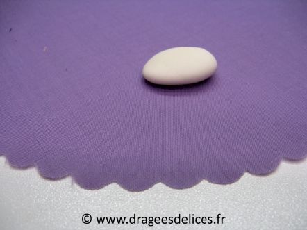 Tulle en coton pour thème nature à bord festonné : Tulle coton pour dragées parme