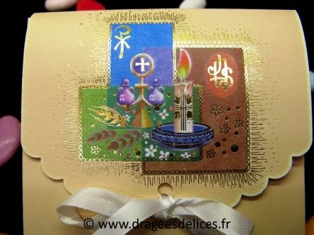 Pochette pour dragées de communion bougie et épis de blé : Détail du dessin de la boite communion bougie et épis de blé