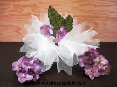 Violette, fleur pour décorer ronds de tulle et boites de dragées