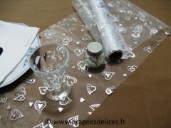 Chemin de table en organza avec motifs coeur Blanc