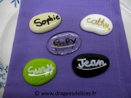 Galet marque place en verre