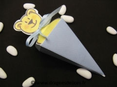Cornet original pour dragées de baptême nounours 