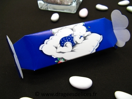 Boite baptême en forme de papillote collection bébé fait la sieste : Boite baptême en forme de papillote collection bébé fait la sieste bleu