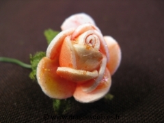 Fleur rose de chine en mousse avec feuilles verte pour décoration Pêche