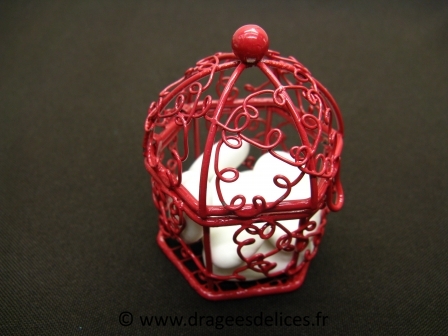 Cage métallique pour mariage baptême et communion en fin de série : Cage métallique bordeaux pour mariage baptême et communion en fin de série