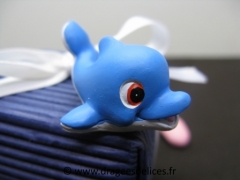 Petit dauphin pour décoration de tulles dragées et boites baptême Bleu ciel