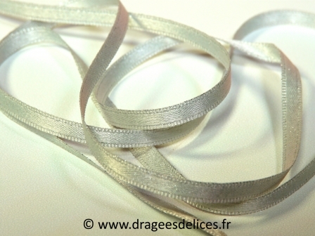 Ruban satin or et argent