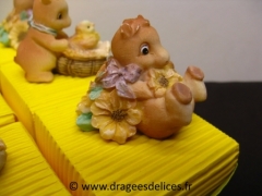 Gâteau pour dragées bébé dino au jardin baptême ou anniversaire 