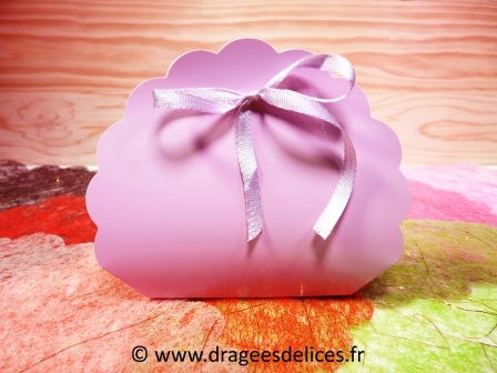 Eventail collection carton glacé à garnir de dragées : Eventail en carton glacé pour dragées parme