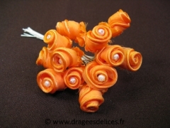 Fleur en satin avec perle pour mariage, baptême et communion Orange
