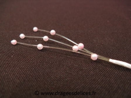 Tiges de 3 brins de perles de couleur pour décoration et scrapbooking : Tiges de 3 brins de perles rose pour décoration et scrapbooking