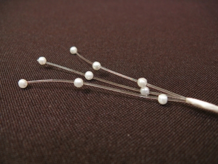 Tiges de 3 brins de perles de couleur pour décoration et scrapbooking : Tiges de 3 brins de perles blanche pour décoration et scrapbooking